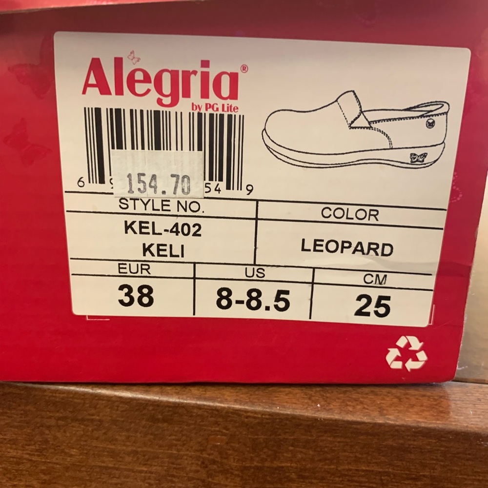 Alegria size 38  Womens (8-8.5) Leopard print shoe, Brand new